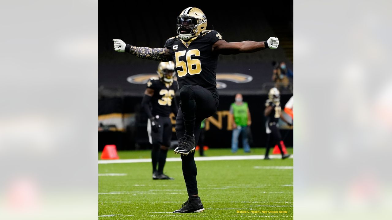 CAPTION CORRECTION ***..September 22, 2019: Tampa Bay Buccaneers running  back Ronald Jones (27) runs with the ball during the NFL game between the  New York Giants and the Tampa Bay Buccaneers held