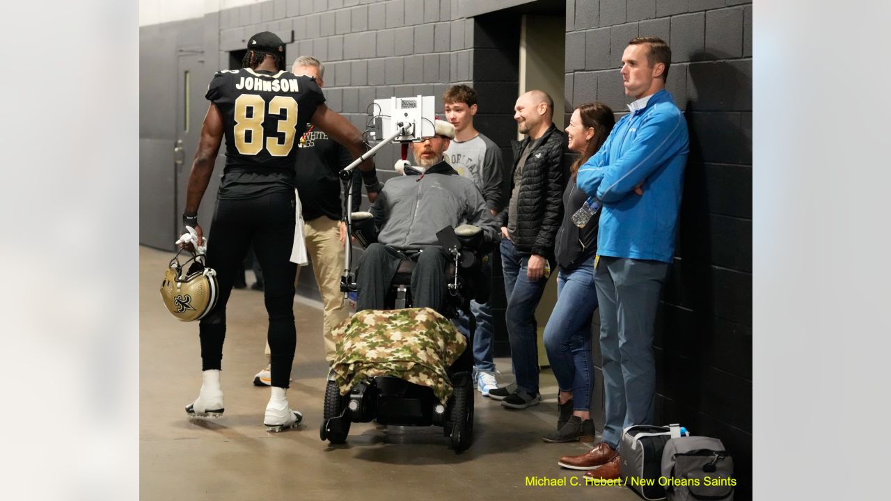 2009 Saints Super Bowl Team Honored at Halftime in Week 15