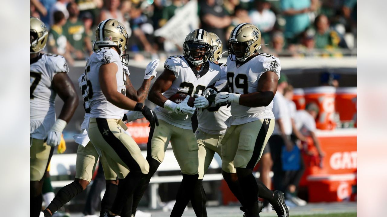 Gameday Fashion: New Orleans Saints vs Green Bay Packers