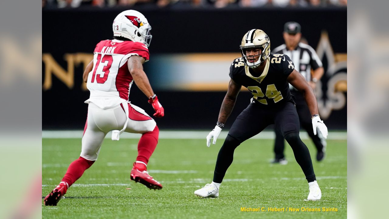 Arizona Cardinals running back Eno Benjamin (26) warms up before an NFL  football game against the New Orleans Saints, Thursday, Oct. 20, 2022, in  Glendale, Ariz. (AP Photo/Rick Scuteri Stock Photo - Alamy