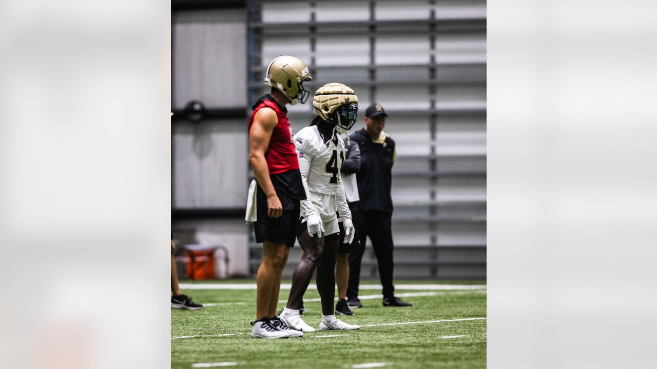 FanSided] Photos suggest Saints' Alvin Kamara broke protocol before  positive COVID test : r/nfl