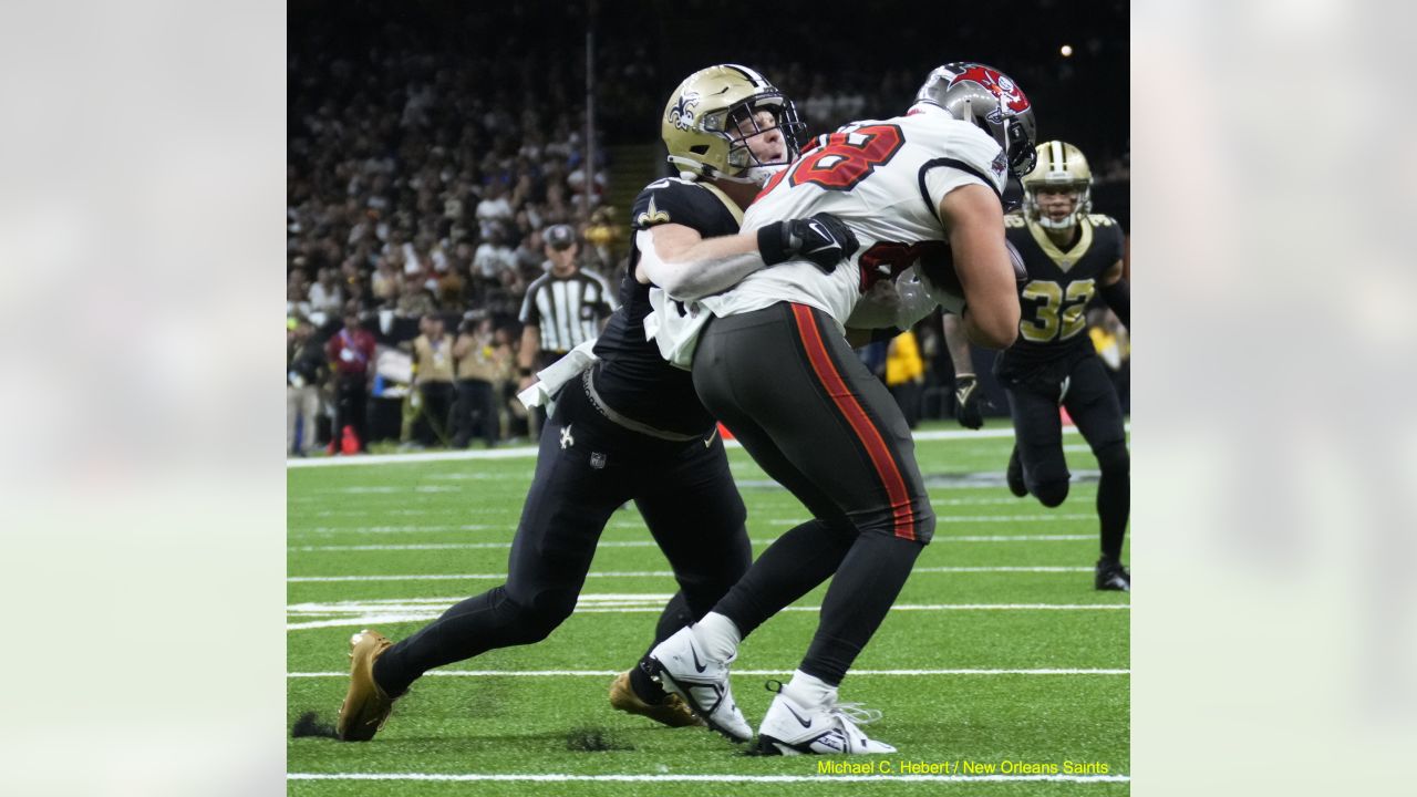 New Orleans Saints wide receiver Chris Olave (12) runs a route during an  NFL football game against the Tampa Bay Buccaneers, Sunday, Sept. 18, 2022,  in New Orleans. (AP Photo/Jonathan Bachman Stock