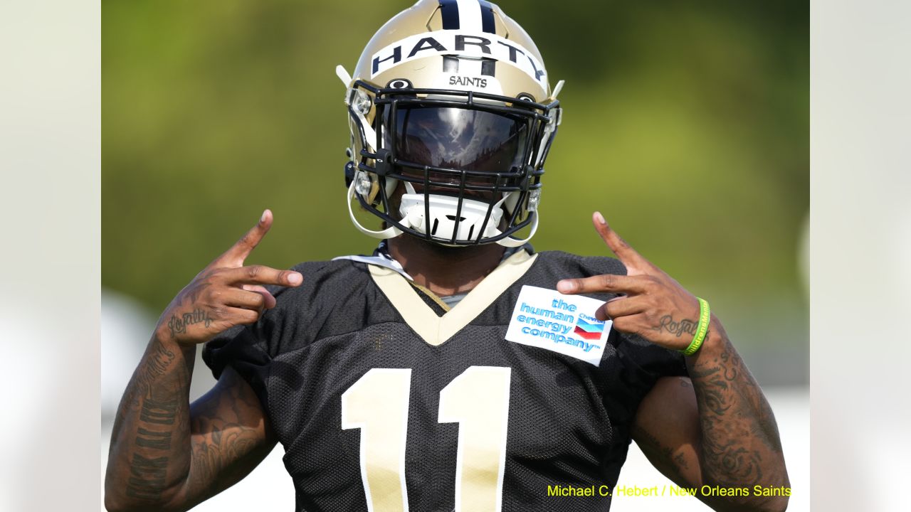 New Orleans Saints players adjust to Guardian Caps during training camp