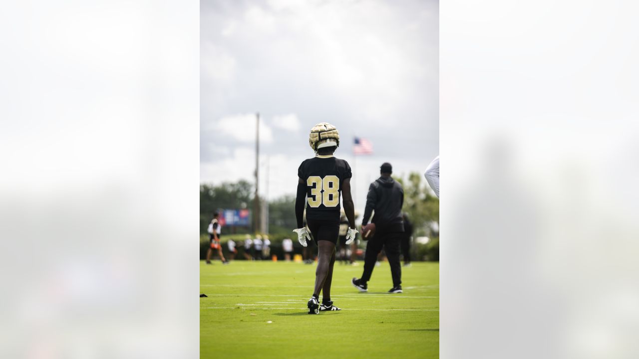 Is Michael Thomas playing today and should fantasy managers trust