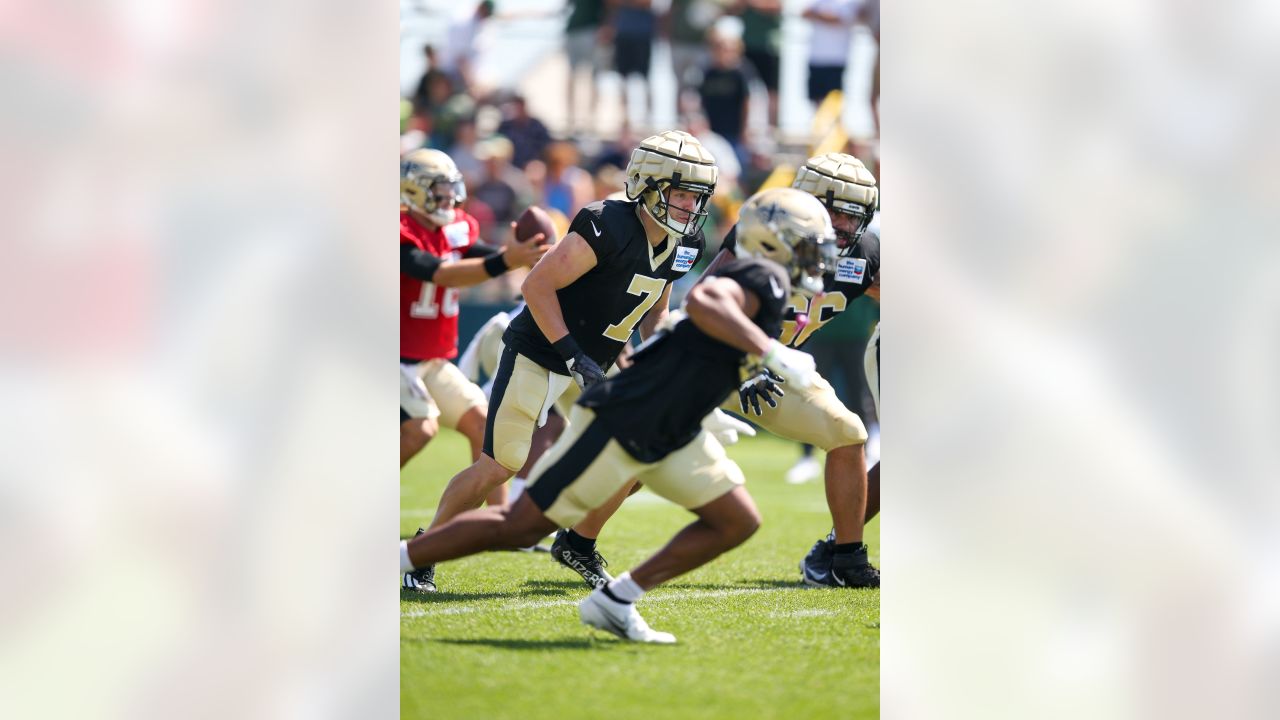 New Orleans Saints offensive tackle Trevor Penning (70) runs through drills  at the NFL team's football training camp in Metairie, La., Wednesday, Aug.  2, 2023. (AP Photo/Gerald Herbert Stock Photo - Alamy