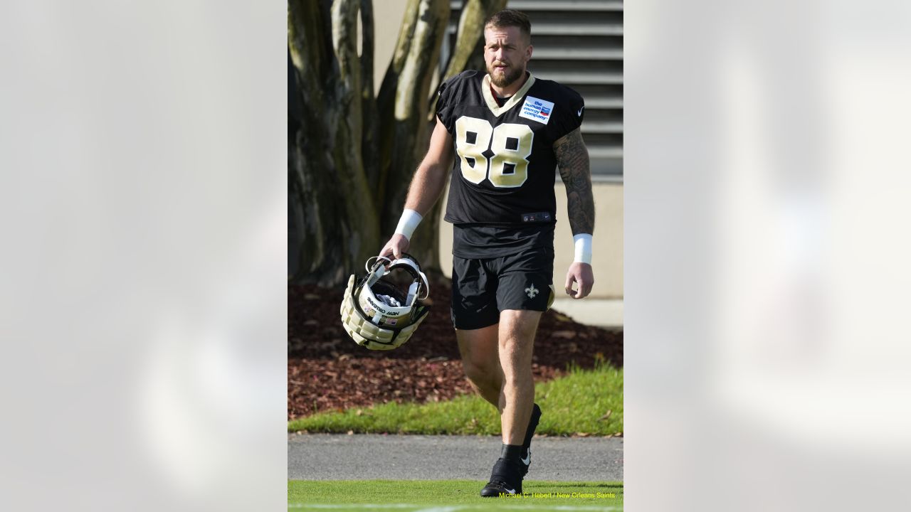 New Orleans Saints Andrus Peat's seat may be hot headed into Training Camp  