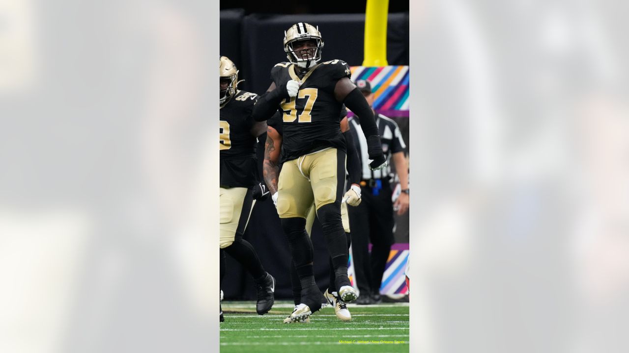 Saints will wear black jerseys, gold pants in Week 4 vs. Buccaneers - A to  Z Sports