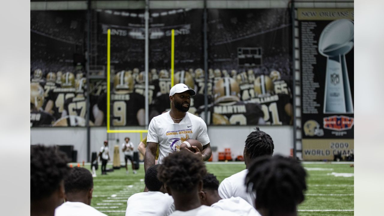 Saints wide receiver Jarvis Landry's high school jersey number to be  retired in ceremony Friday – Crescent City Sports