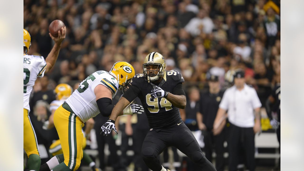 Saints star Cameron Jordan squeezes into dad's Pro Bowl jersey for Steve  Jordan Vikings Ring of Honor induction – Twin Cities