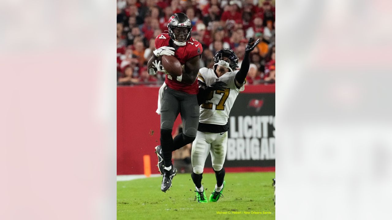 Turnovers haunt Bucs again in loss at New Orleans