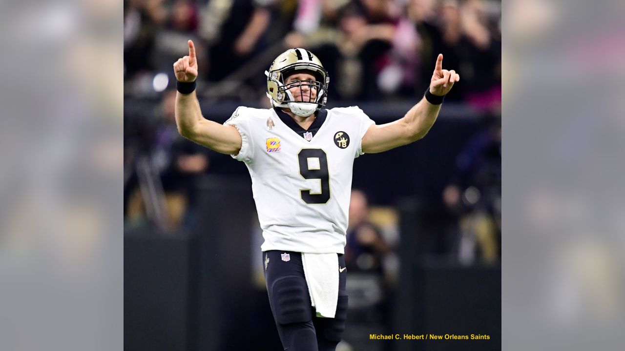 Washington Football Team wide receiver Terry McLaurin runs a route against  the New Orleans Saints in the first half of an NFL football game, Sunday,  Oct. 10, 2021, in Landover, Md. (AP