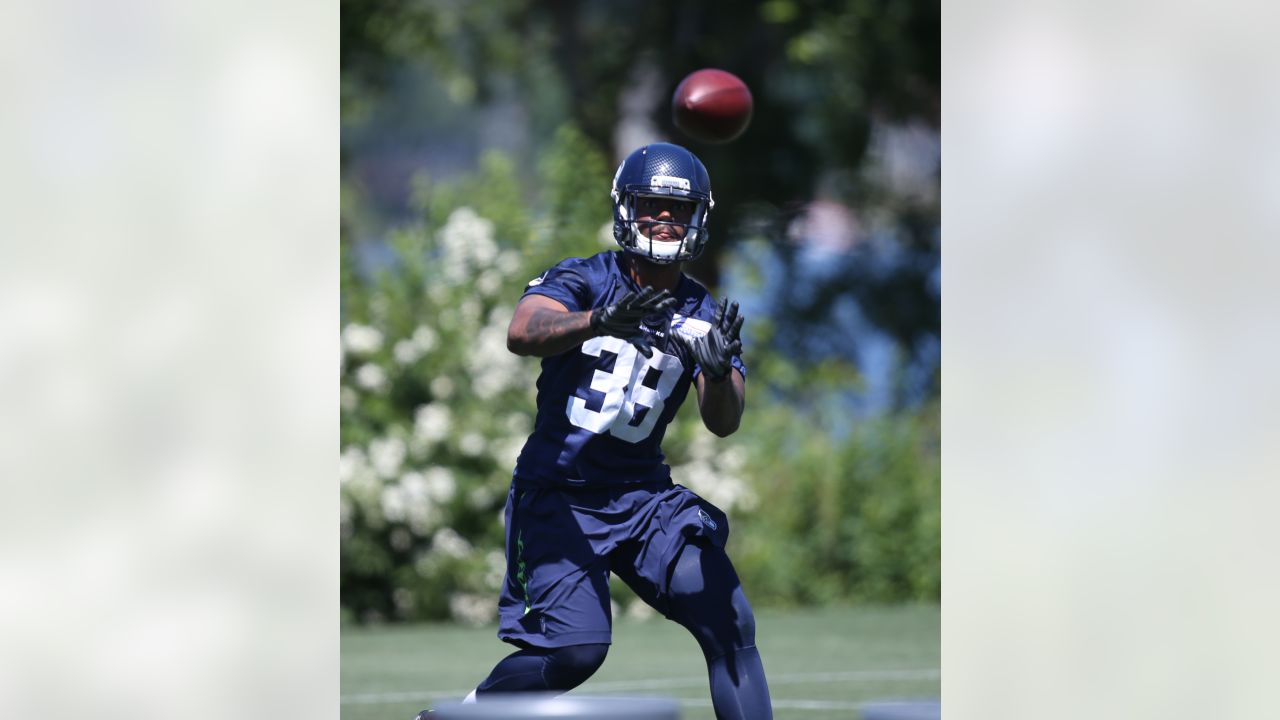 Luke Willson shows off his Super Bowl XLVIII ring, June 19, 2014. Go  Seahawks!