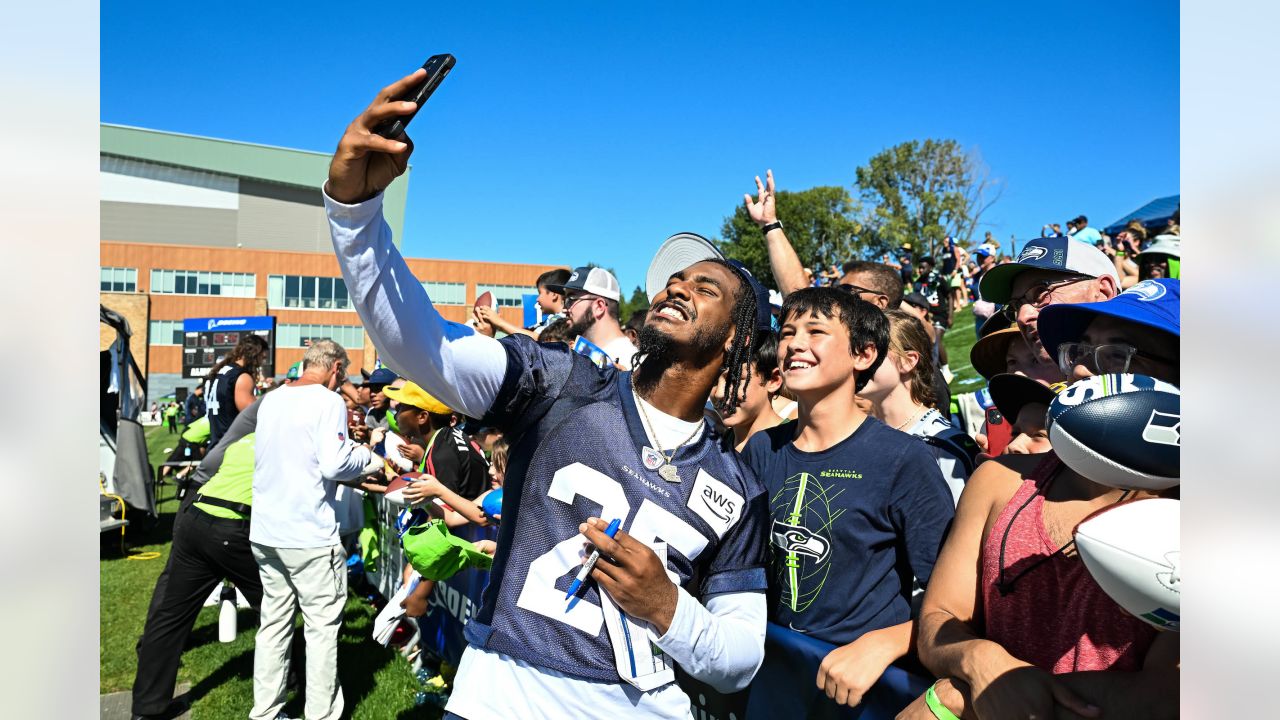 Seattle Seahawks wide receiver Tyler Lockett (16) looks on during an NFL  pre-season football game against the Minnesota Vikings, Thursday, Aug. 10,  2023 in Seattle. (AP Photo/Ben VanHouten Stock Photo - Alamy