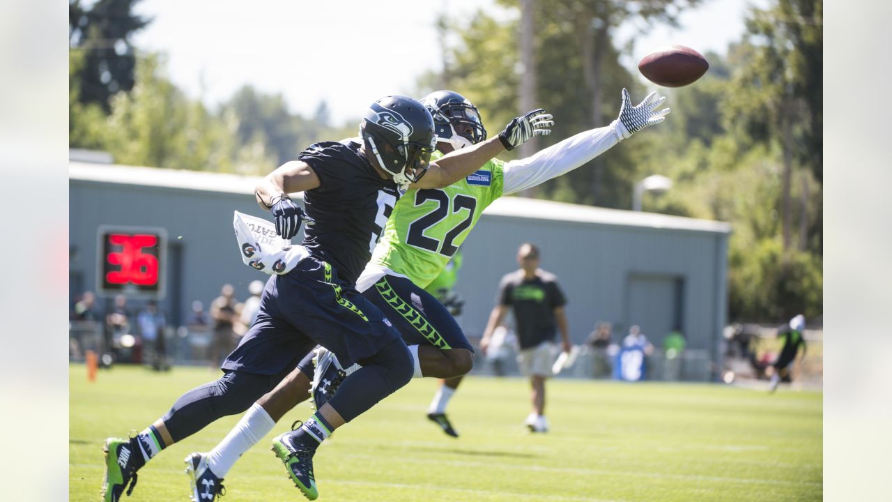 Seahawks Debut Green Practice Jerseys On First Day Of Training Camp