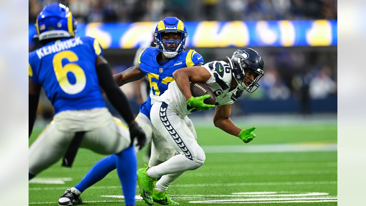 Seahawks vs. Rams: Geno Smith's late touchdown pass leads Seattle to huge  27-23 win - Field Gulls