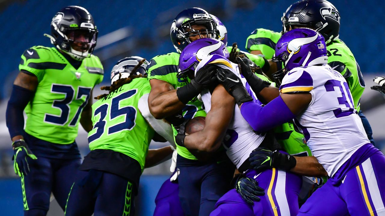 Vikings choke in final minutes of Week 5 loss to Seahawks