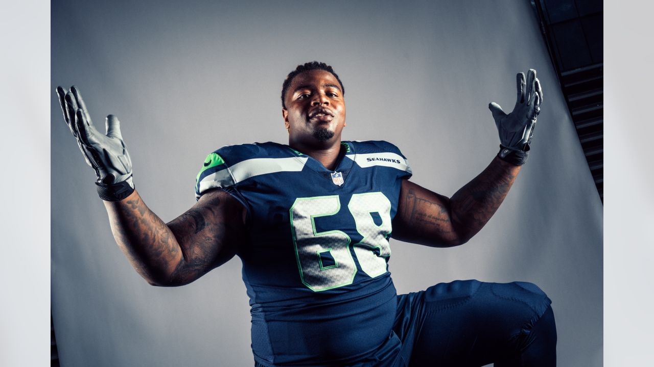 Seahawks guard Damien Lewis makes Shook's All-Under-25 Team