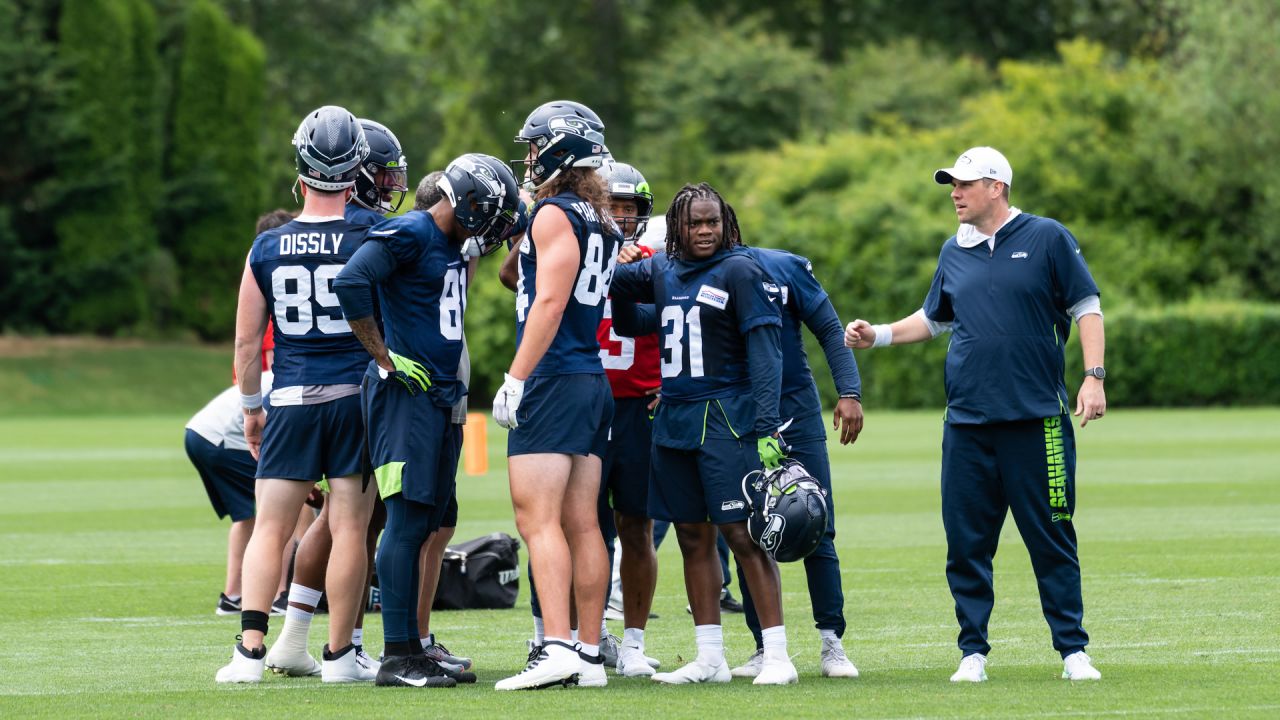 Marshawn Lynch, Justin Forsett enter University of California