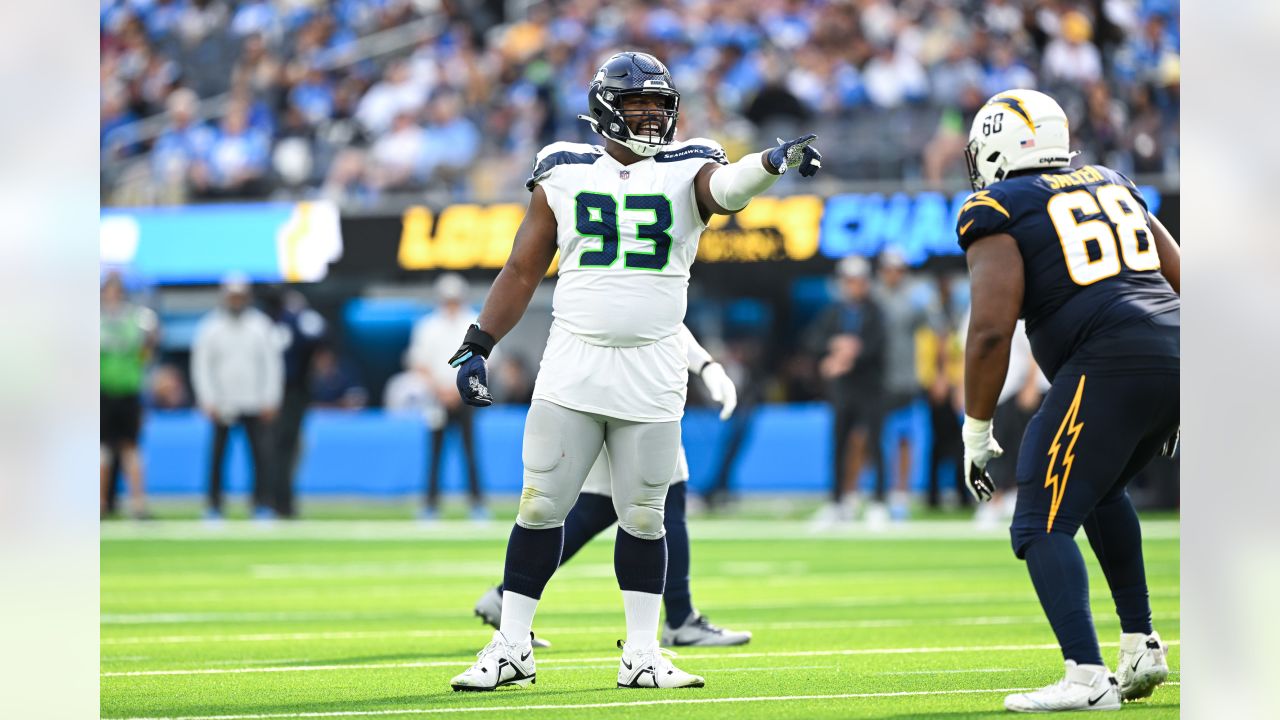 Seahawks Mailbag: Geno Smith's Great Start, Receiver Depth & More