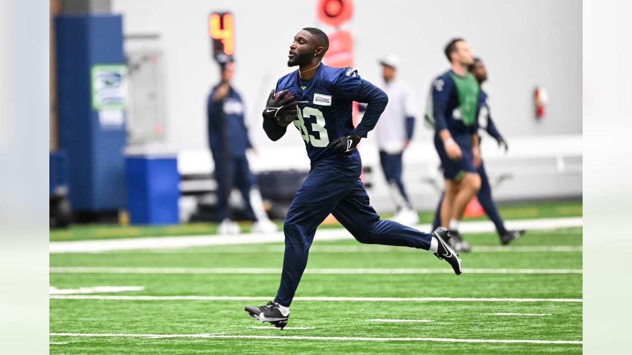 Seahawks get first look at rookies at minicamp, WSU's Abe Lucas to wear No.  72