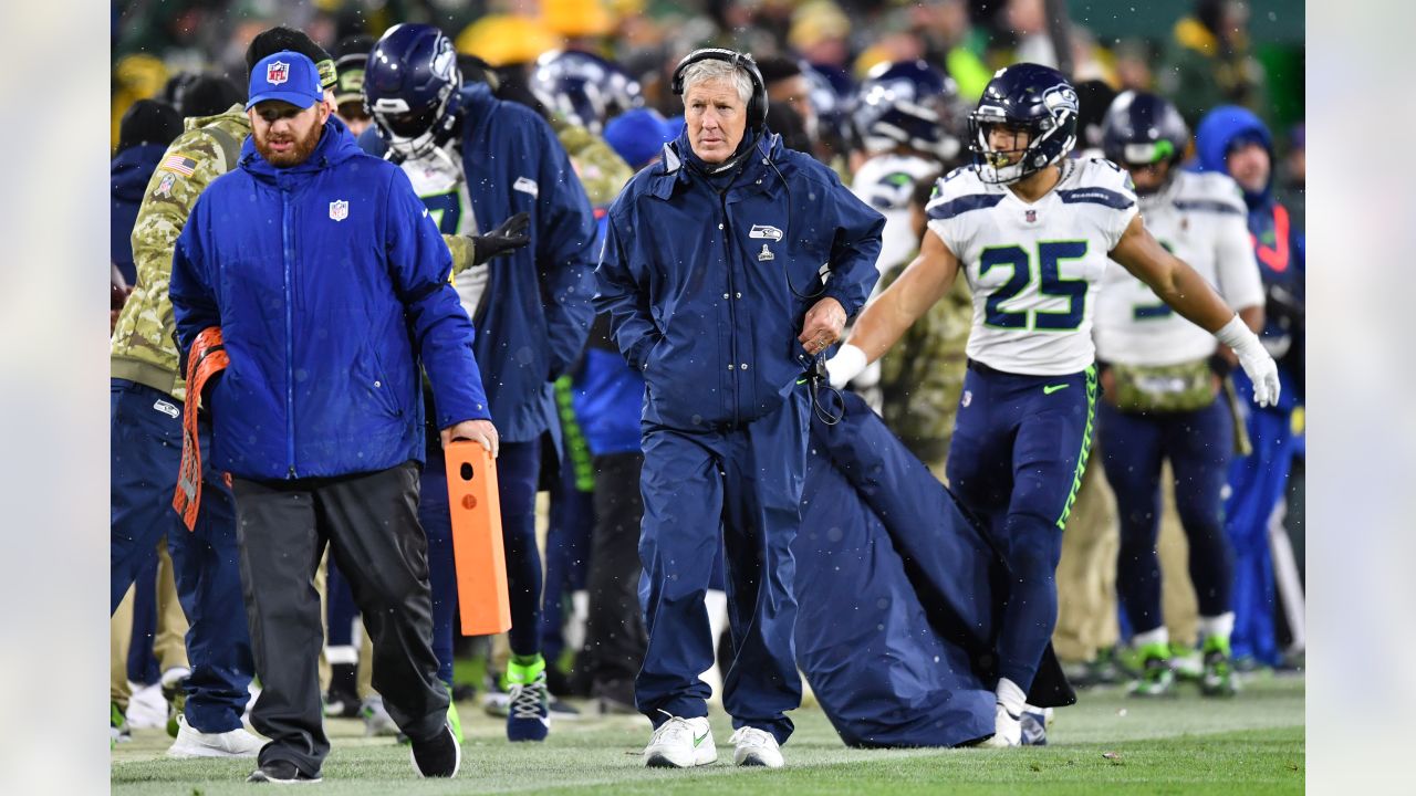 Post-Game Rapid Reaction: Seahawks offense goes ice cold in 24-10