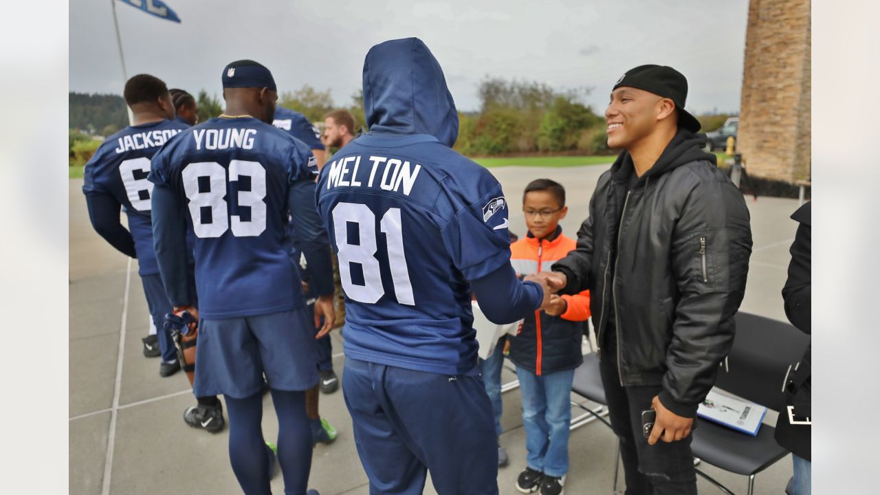 Seahawks Celebrate Military & Veterans with NFL's Salute to Service  Initiative