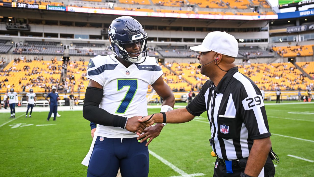 Rule Change Opens Door For Seattle Seahawks' Throwback Threads in 2022 -  Sports Illustrated Seattle Seahawks News, Analysis and More