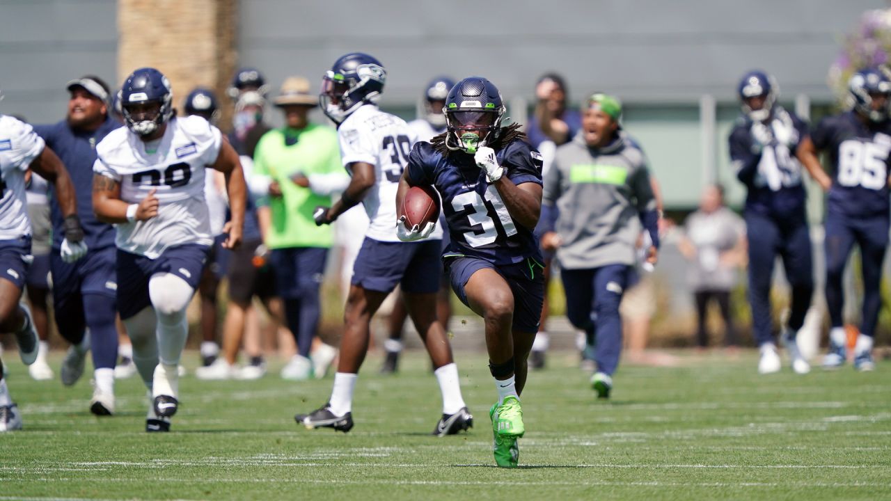 Welcome Back, 12s & Other Observations From Day 1 Of 2021 Seahawks Training  Camp