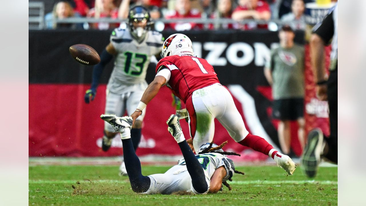 Seahawks-Cardinals TNF game thread, 4th quarter: Penalties, injuries,  tragedies - Field Gulls