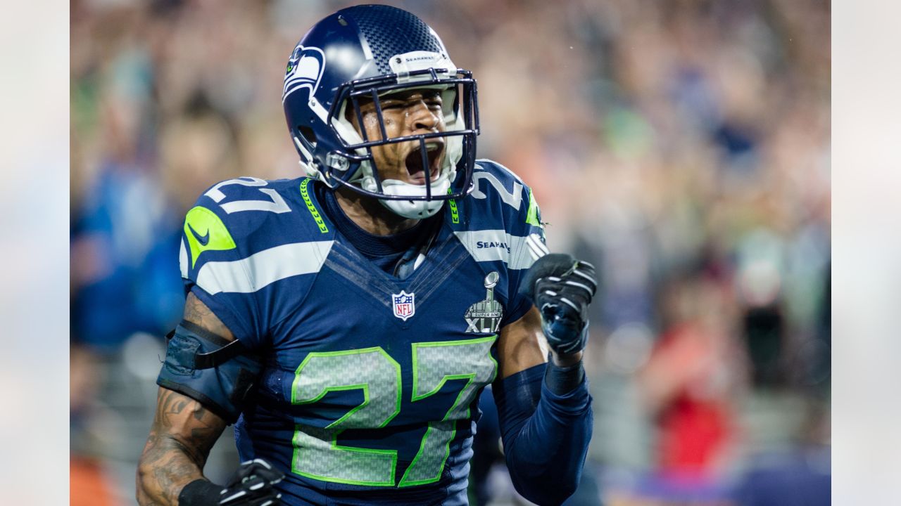 Russell Wilson keeps tight circle in wake of Seattle Seahawks' Super Bowl -  Sports Illustrated