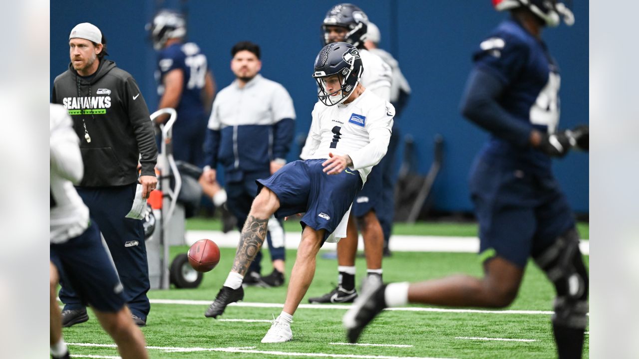 Quarterbacks take center stage and other things we learned at the second  day of Seahawks minicamp