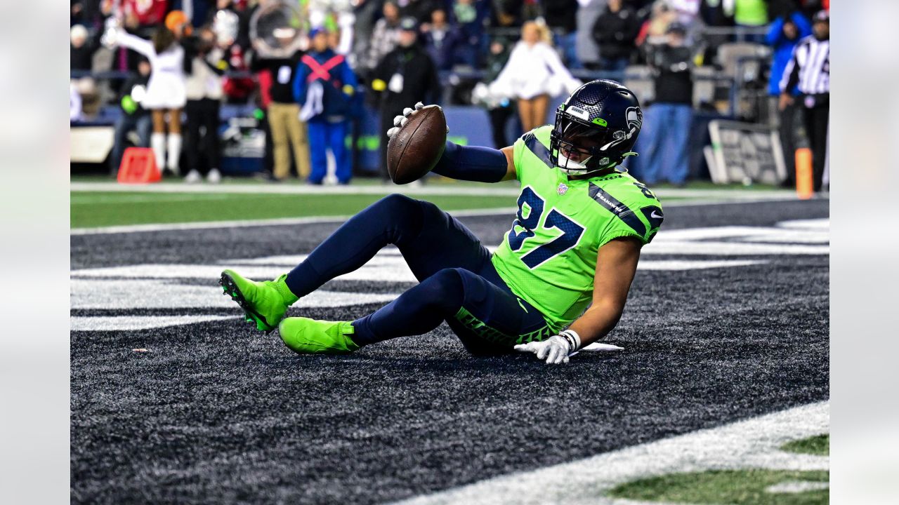 Seahawks Lose To 49ers 41-23: Instant Reaction + Live Q&A 