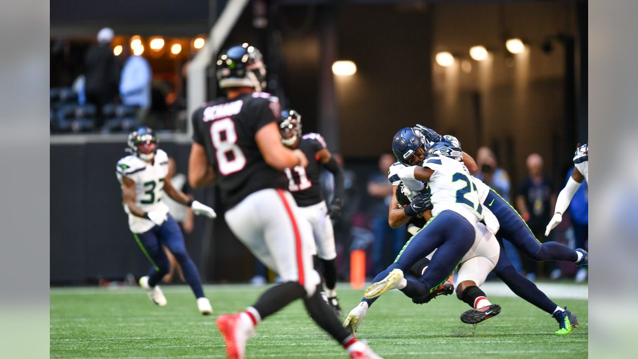 Seahawks stop Falcons with strong first half, 27-20 - The Columbian