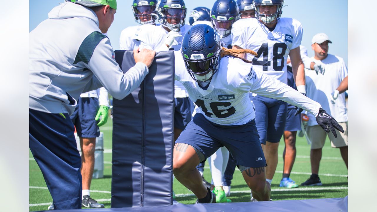 ESPN analyst has super high ranking for Seahawks skill position stars -  Field Gulls