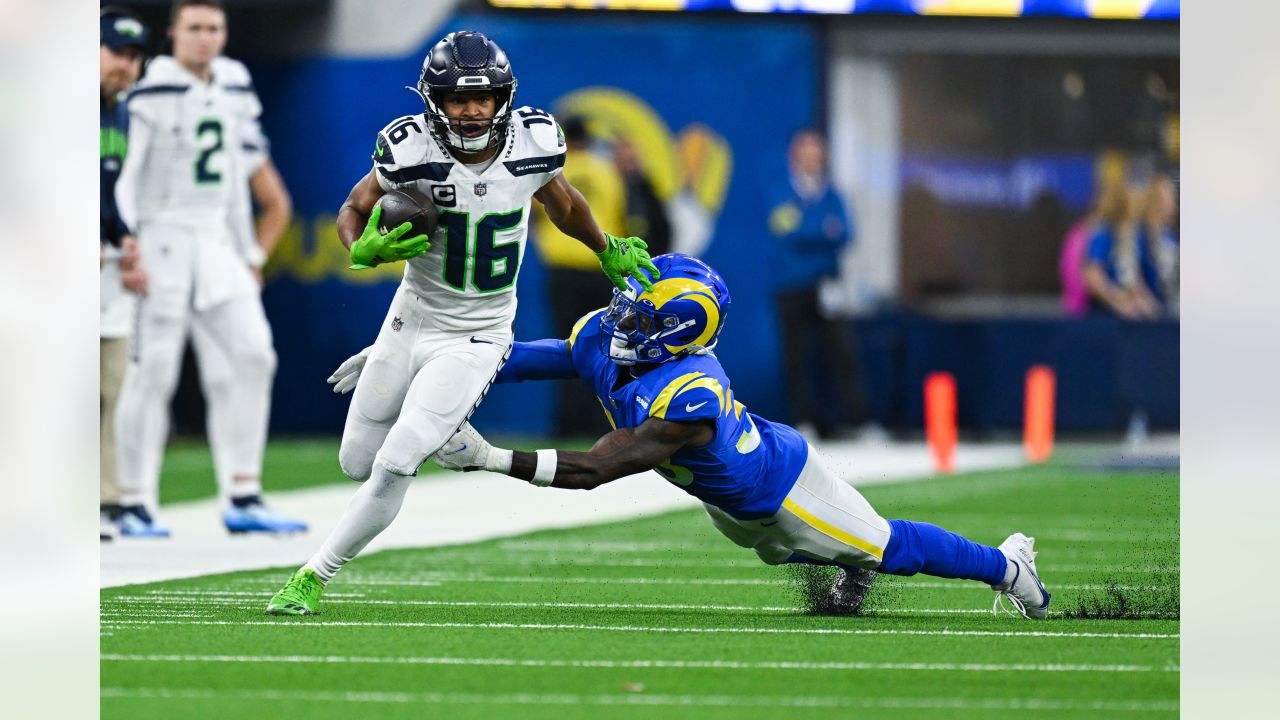 Video: Geno Smith emotional after Seahawks win over the Rams - Field Gulls