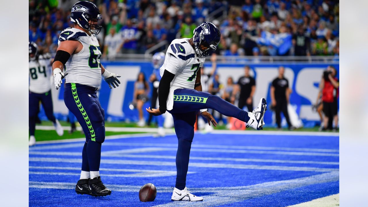 Seahawks QBs Lock, Smith hope for edge in preseason opener - The San Diego  Union-Tribune