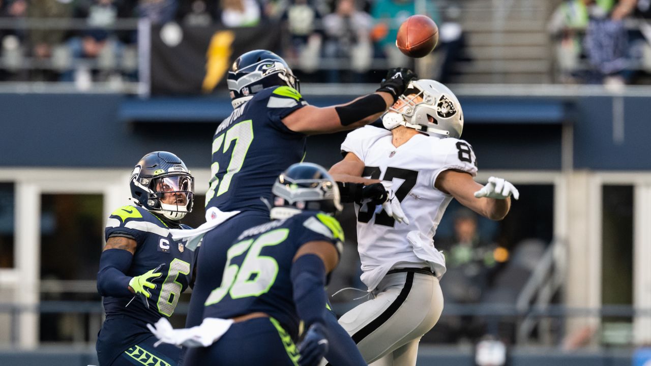 Thursday Round-Up: Seahawks WR Tyler Lockett Embraces Being