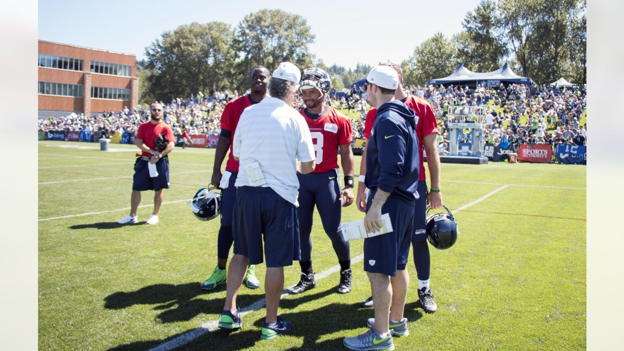 Seahawks Debut Green Practice Jerseys On First Day Of Training Camp