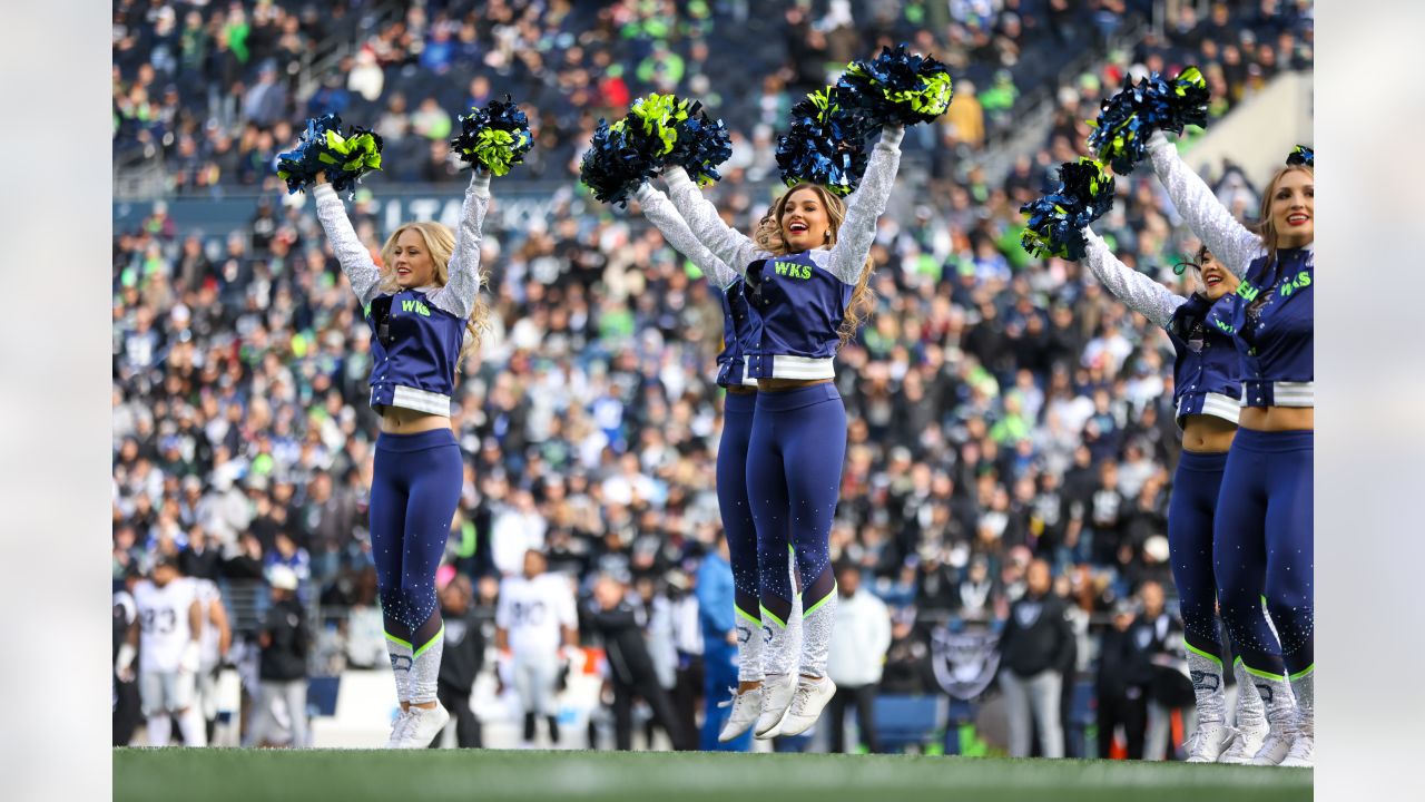 Seattle Seahawks at Los Angeles Rams: How to Watch, Listen and Live Stream  on November 15