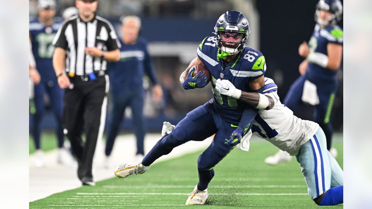 Fast Facts: Lock throws 3 picks in 27-26 Seahawks loss to Cowboys