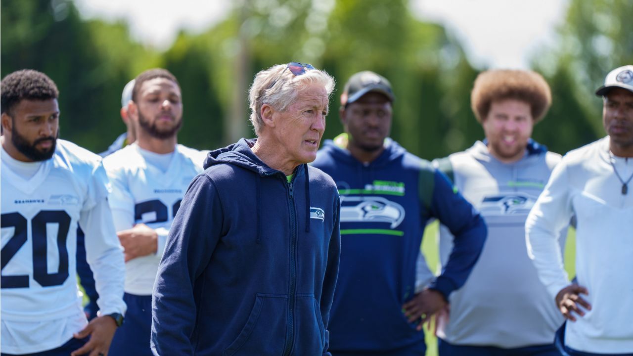 Clint Hurtt and the tenacious 2023 Seahawks defense