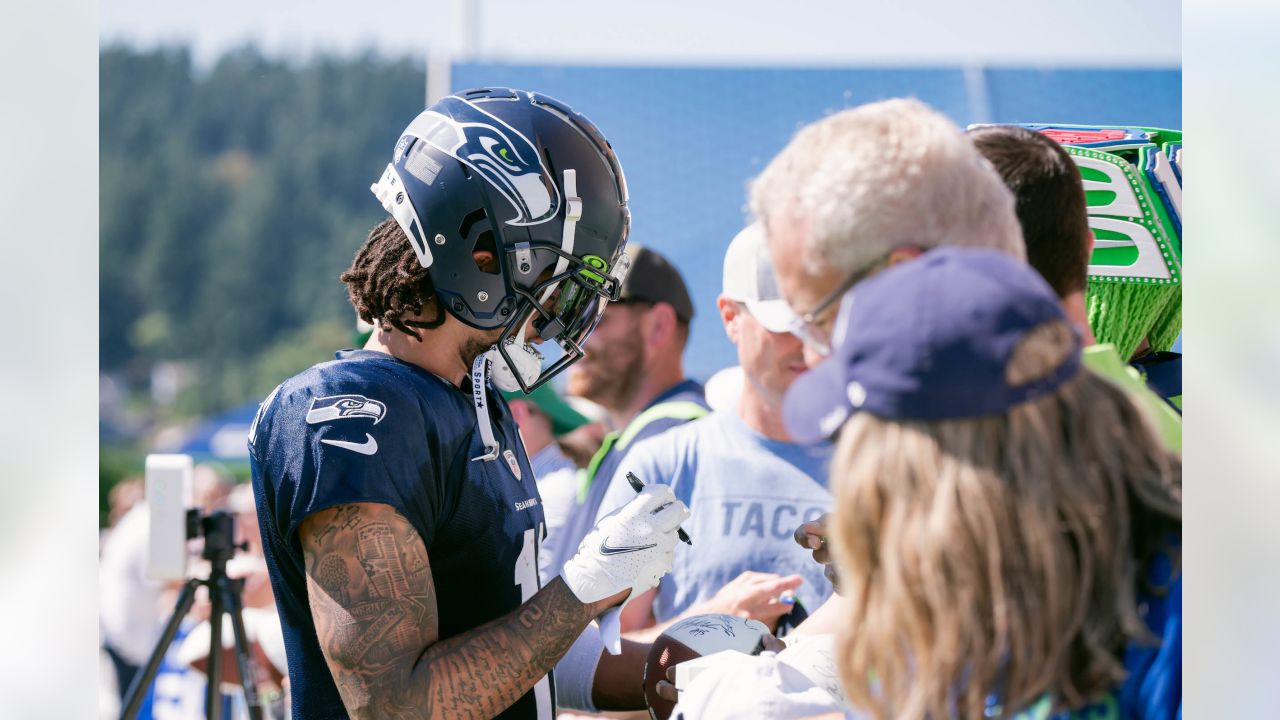 Seattle Seahawks - Lock taking time to meet with our military at practice  yesterday. Salute to service moment presented by USAA #SaluteToService