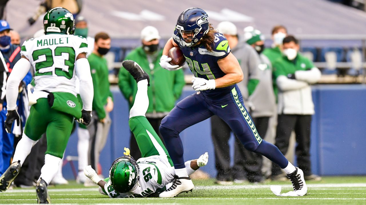 NY Jets: Sam Darnold misery tough to watch in 40-3 Seahawks loss