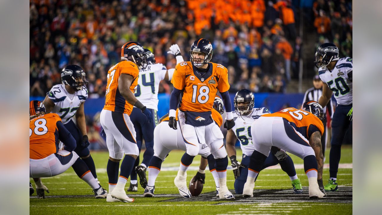 Seahawks] Breaking tradition with uni's. Wearing white jersey / navy pants  at home to honor SB 48 championship. : r/Seahawks