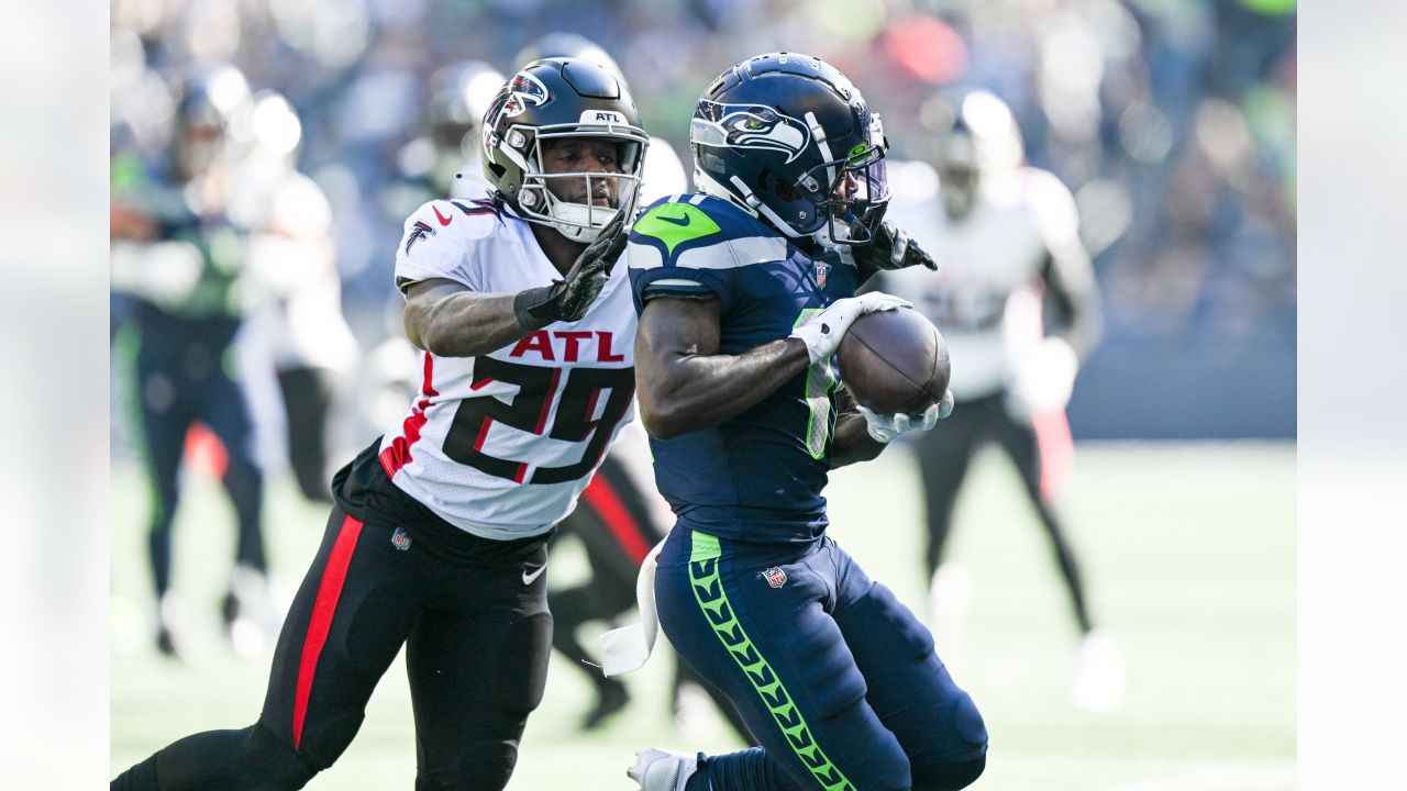 Rapid Reaction: Defense Dominates, Rookie Shines and Seahawks Come