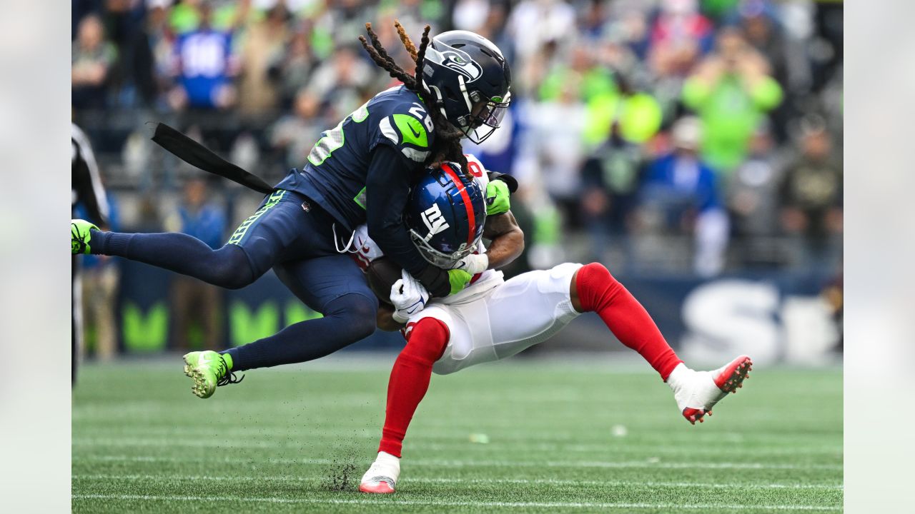 Seahawks snap Giants' win streak, Tyler Lockett redeems himself with  crucial touchdown catch