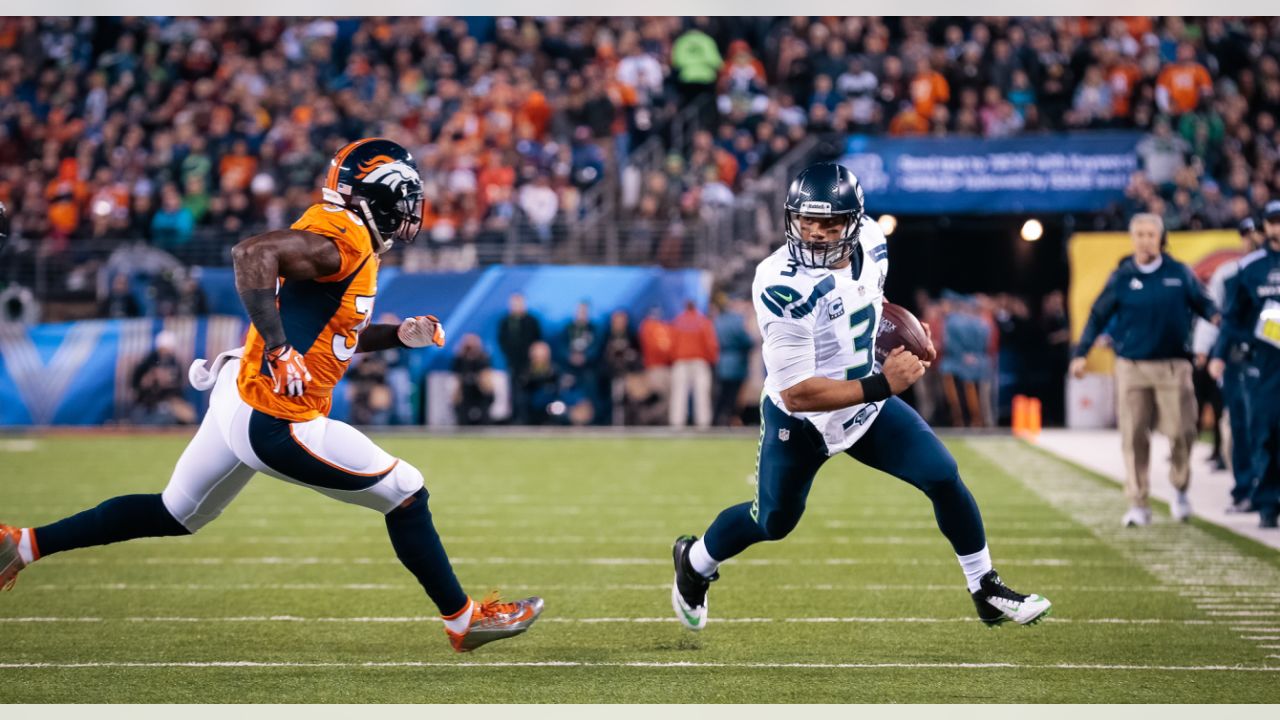 Super Bowl XLVIII: Broncos vs. Seahawks - Cat Scratch Reader