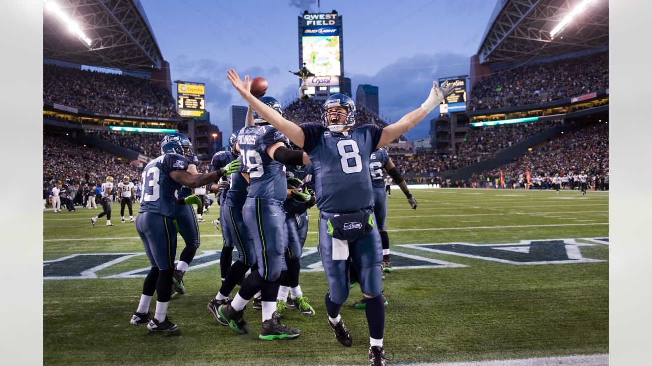 2010 NEW ORLEANS SAINTS vs SEATTLE SEAHAWKS PRE/POST GAME FIELD