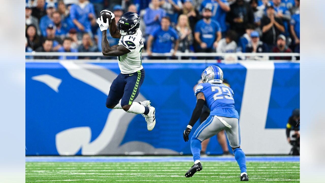 Seattle Seahawks cornerback Tariq Woolen begins the second half with 40-yard  pick-six TD vs. Detroit Lions quarterback Jared Goff