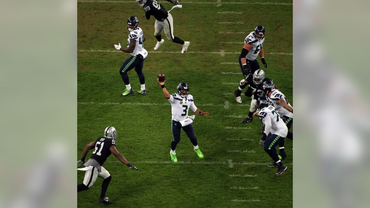 Three impressions from the Seahawks' 27-3 win over the Oakland